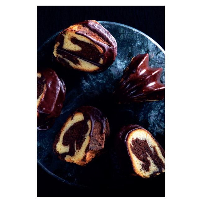 Micro Peas - The Mini Cookbook Series Bundt Cakes